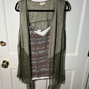 Belle Du Jour 3x patterned camisole with sheer vest